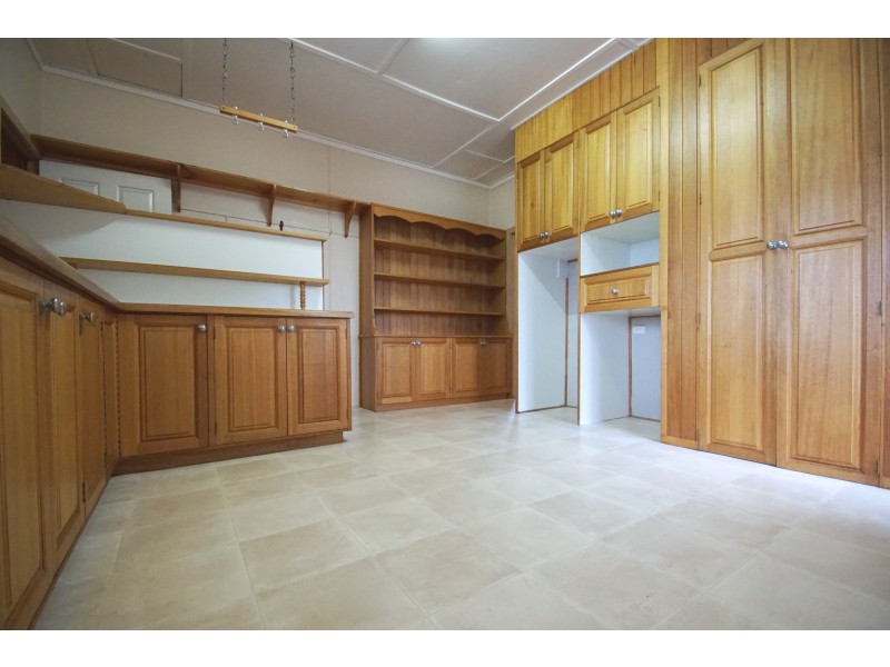 12 Flint Street, North Ipswich QLD 4305