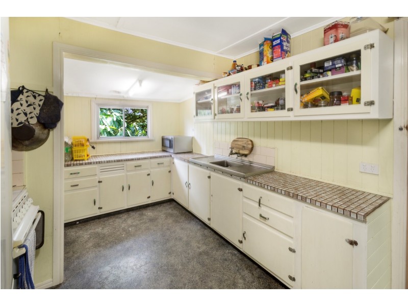 5 Lobb Street, Churchill QLD 4305