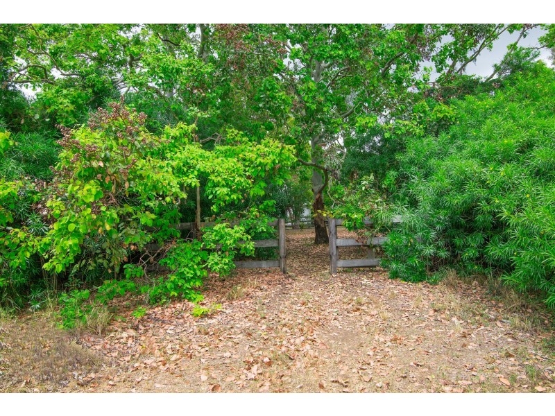 5 Lobb Street, Churchill QLD 4305