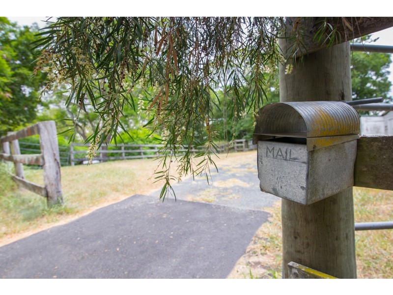 5 Lobb Street, Churchill QLD 4305