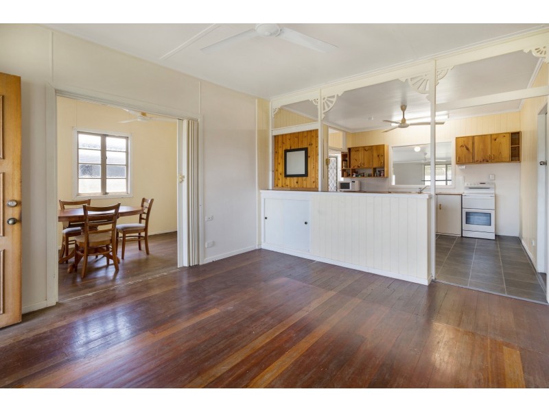 27 Videroni Street, Bundamba QLD 4304