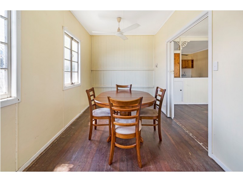 27 Videroni Street, Bundamba QLD 4304
