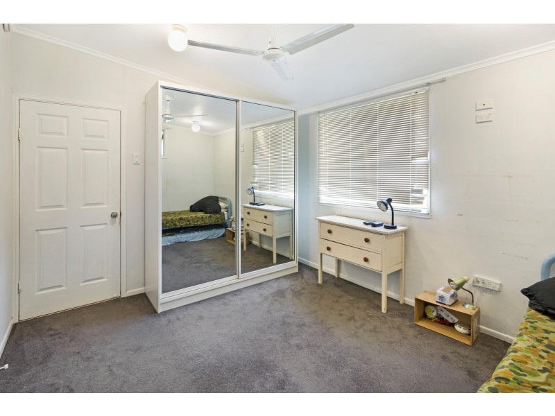 27 Videroni Street, Bundamba QLD 4304