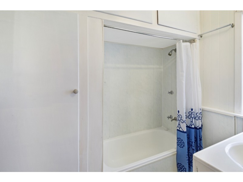 27 Videroni Street, Bundamba QLD 4304