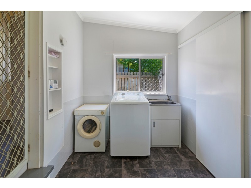 27 Videroni Street, Bundamba QLD 4304