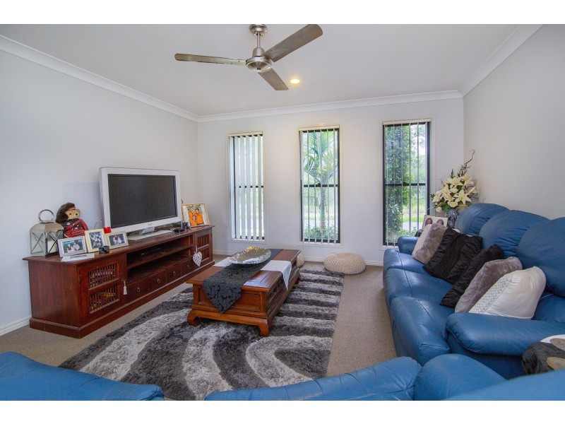 19 Skardon Crescent, Brassall QLD 4305