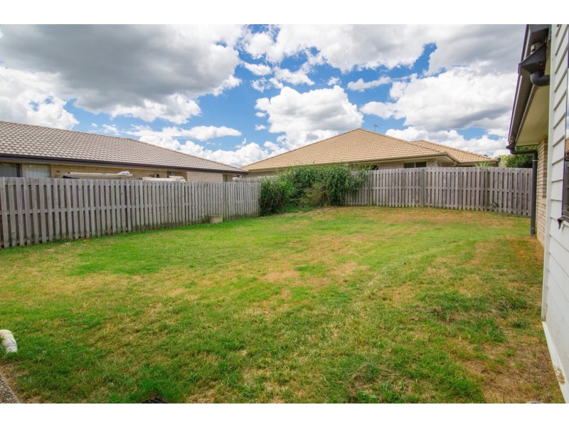 19 Skardon Crescent, Brassall QLD 4305