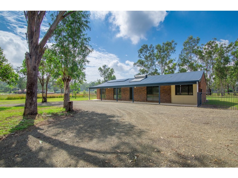 115 Adelong Avenue, Thagoona QLD 4306