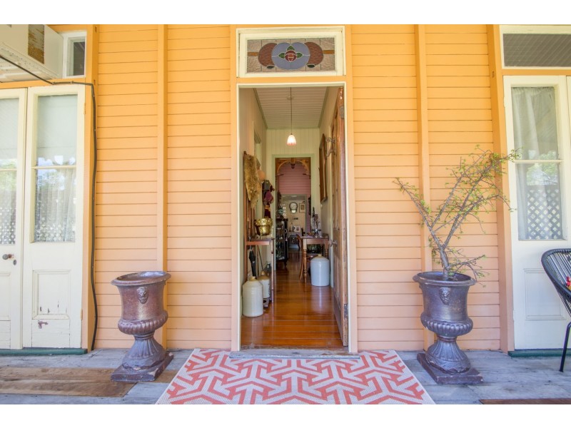 38 Leonard Street, Yamanto QLD 4305
