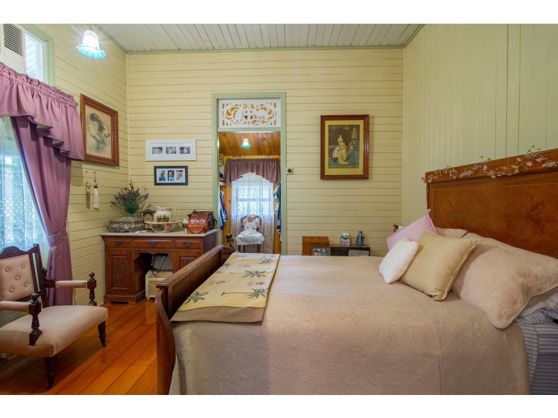 38 Leonard Street, Yamanto QLD 4305