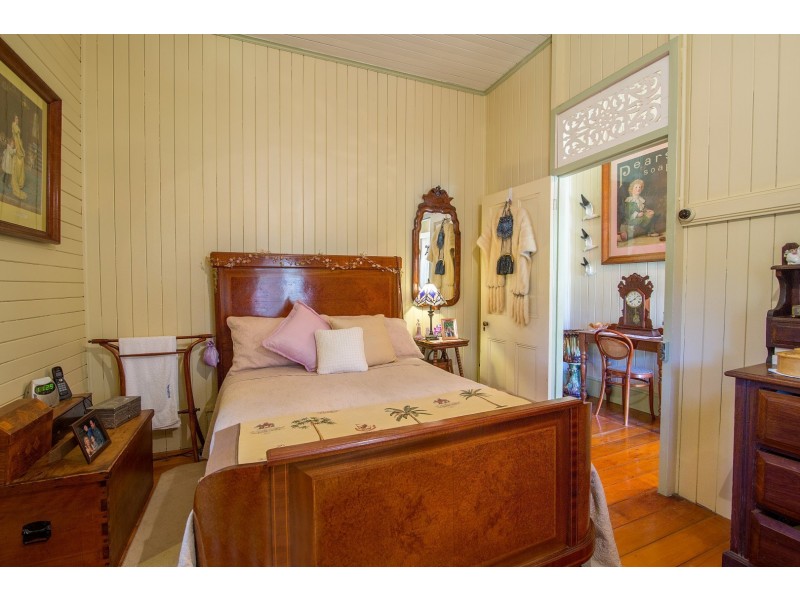 38 Leonard Street, Yamanto QLD 4305