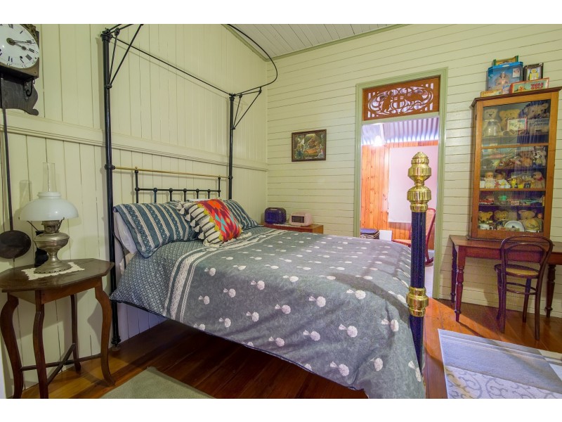 38 Leonard Street, Yamanto QLD 4305