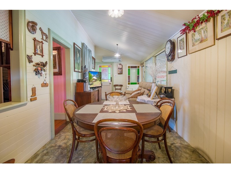 38 Leonard Street, Yamanto QLD 4305