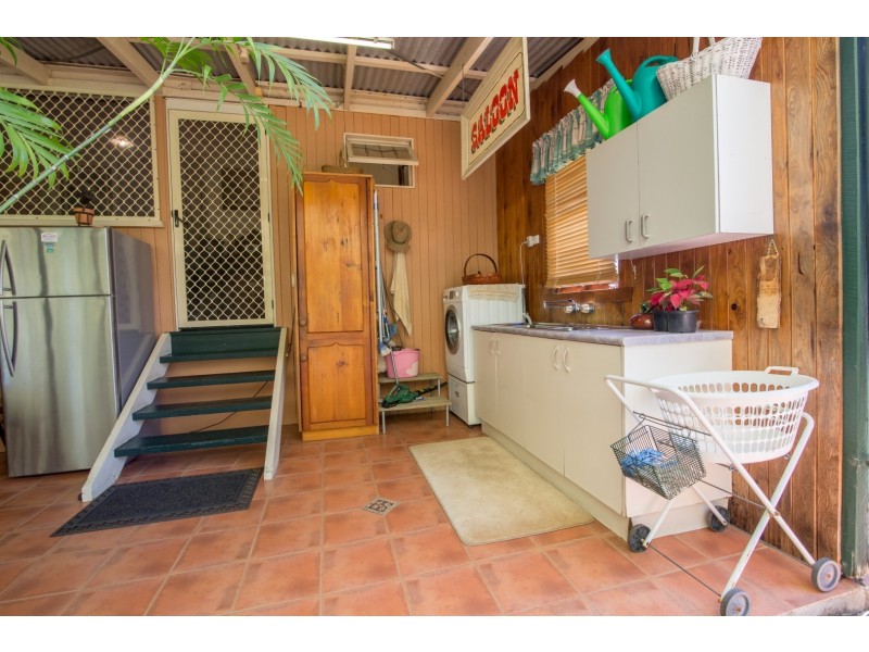 38 Leonard Street, Yamanto QLD 4305