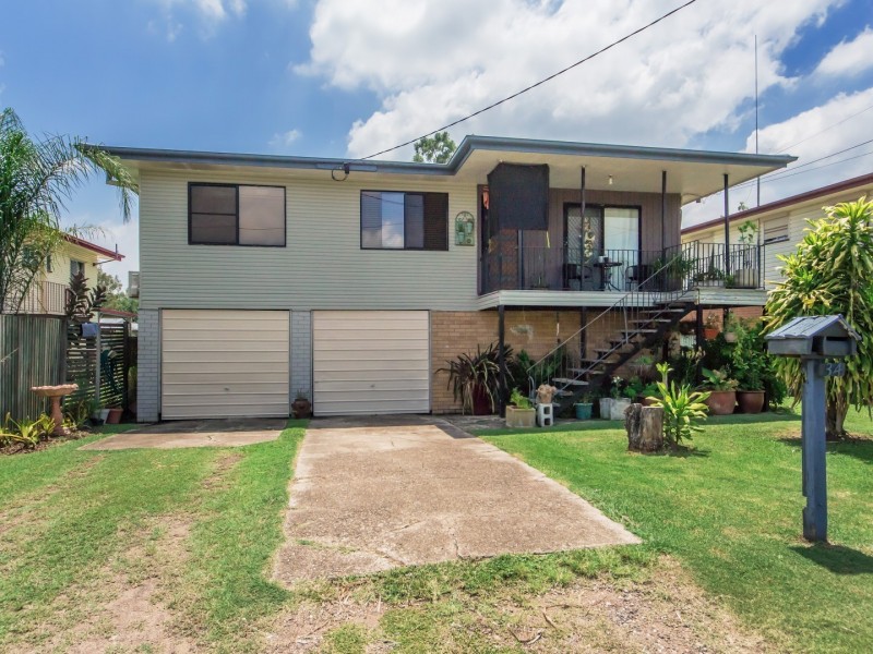 34 Selwyn Street, North Booval QLD 4304