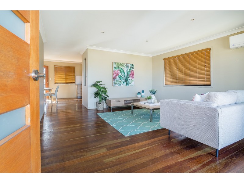 34 Selwyn Street, North Booval QLD 4304