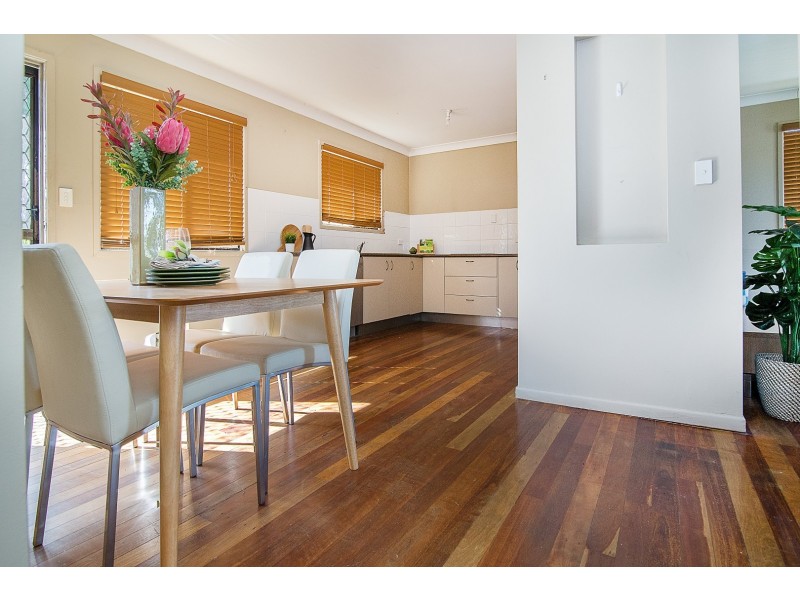 34 Selwyn Street, North Booval QLD 4304