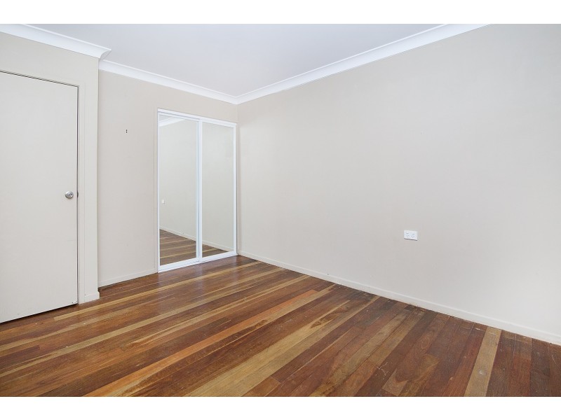 34 Selwyn Street, North Booval QLD 4304