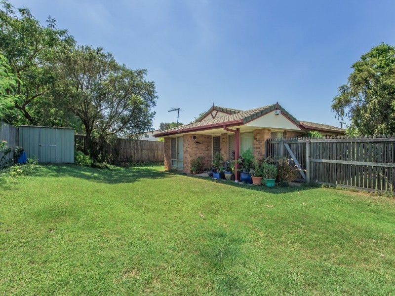 1 & 2/105 Woodford Street, One Mile QLD 4305