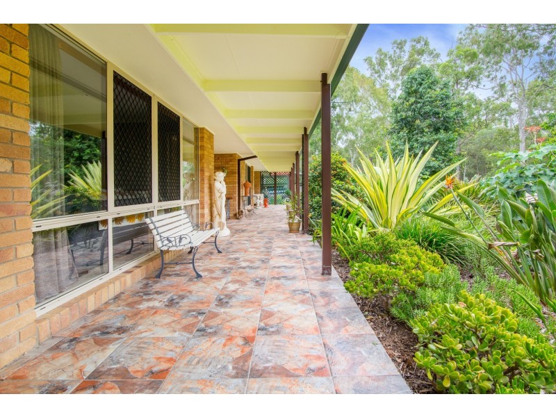 72 Cabernet Crescent, Pine Mountain QLD 4306