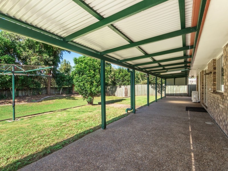 120 Equestrian Drive, Yamanto QLD 4305
