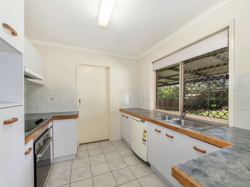 120 Equestrian Drive, Yamanto QLD 4305