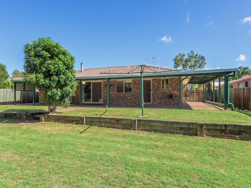 120 Equestrian Drive, Yamanto QLD 4305