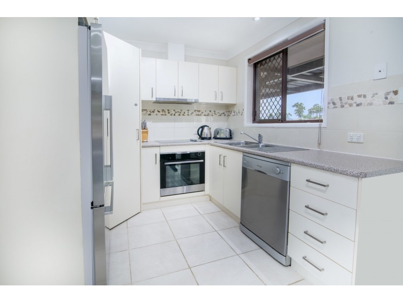 117 Mary Street, Blackstone QLD 4304