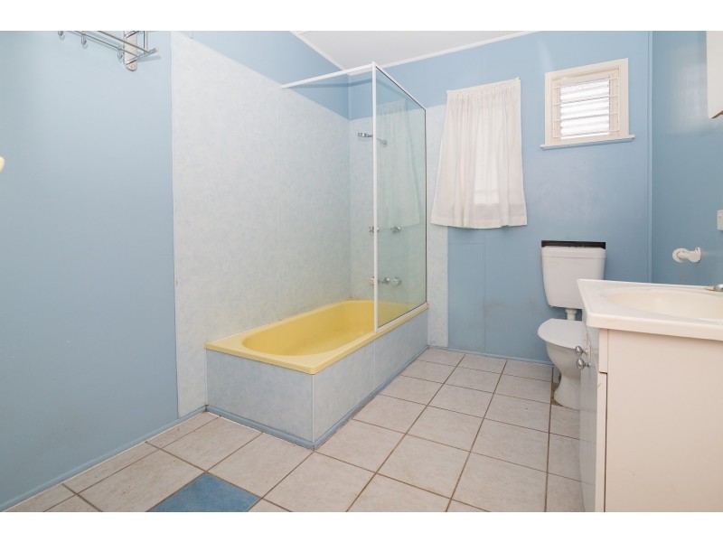 22 Brisbane Road, East Ipswich QLD 4305