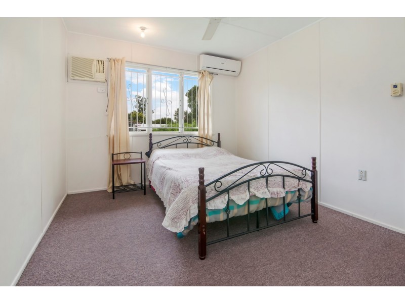 22 Brisbane Road, East Ipswich QLD 4305