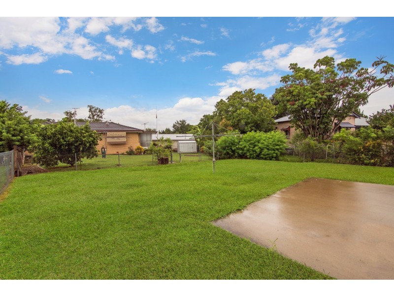 22 Brisbane Road, East Ipswich QLD 4305