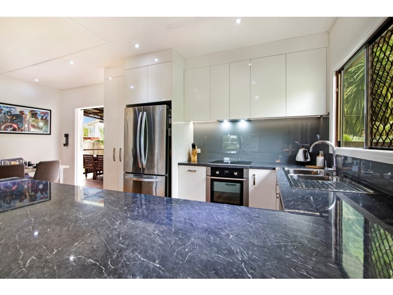 2 Leslie Street, East Ipswich QLD 4305