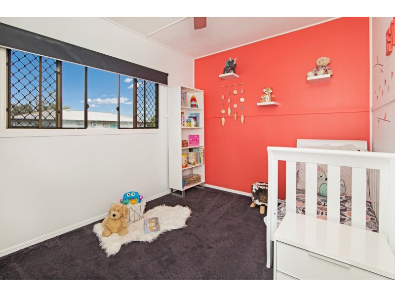 2 Leslie Street, East Ipswich QLD 4305