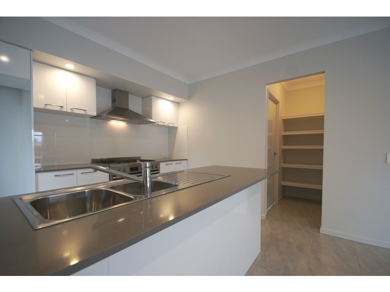 12 Philip Street, Rosewood QLD 4340