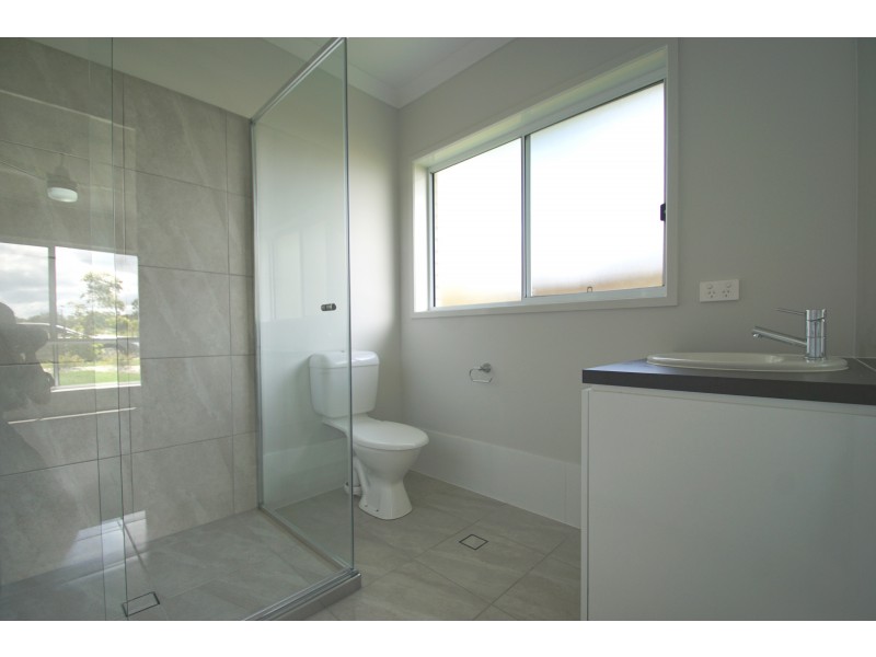 12 Philip Street, Rosewood QLD 4340