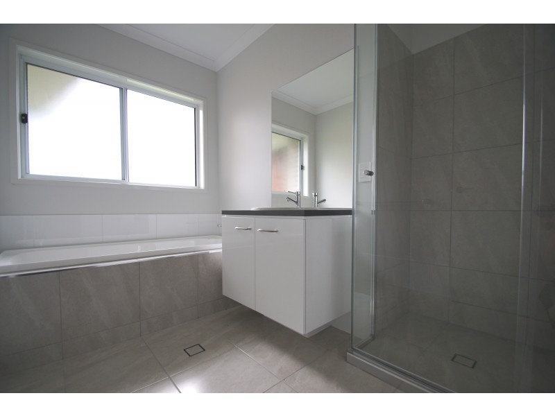 12 Philip Street, Rosewood QLD 4340