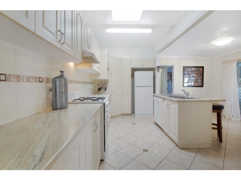 24 Gomer Street, Booval QLD 4304