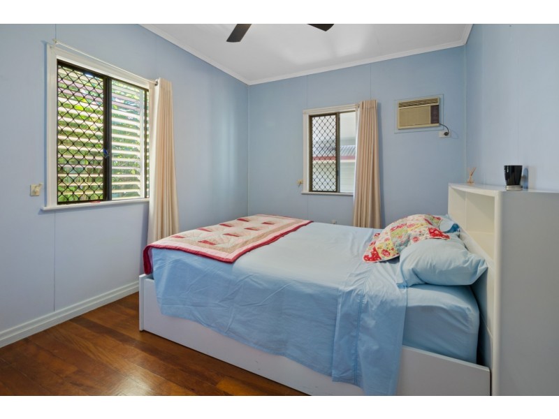 24 Gomer Street, Booval QLD 4304