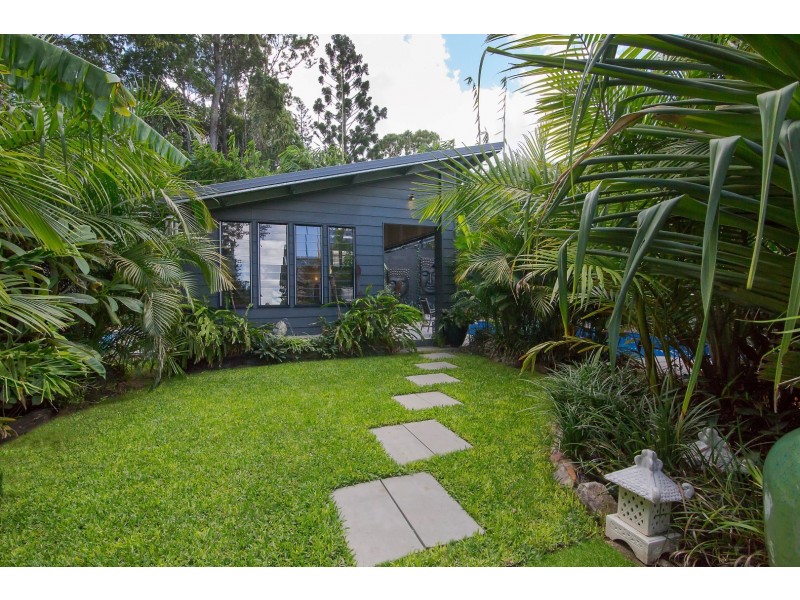 98 Blackstone Road, Silkstone QLD 4304