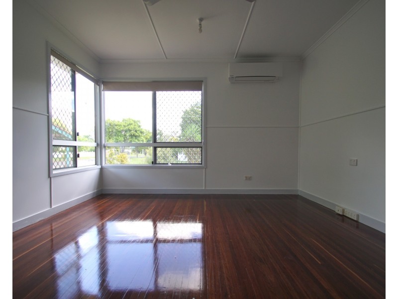 24 Baillieston Street, Leichhardt QLD 4305