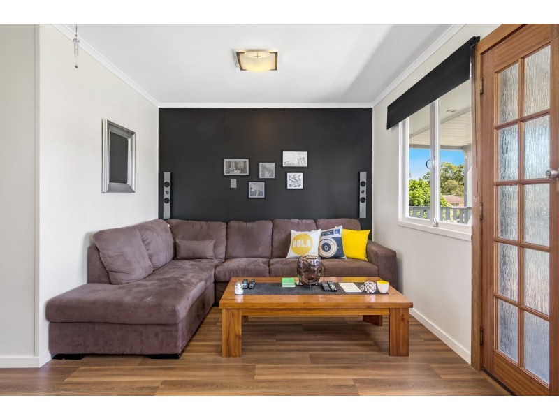 20 Flinders Drive, Leichhardt QLD 4305