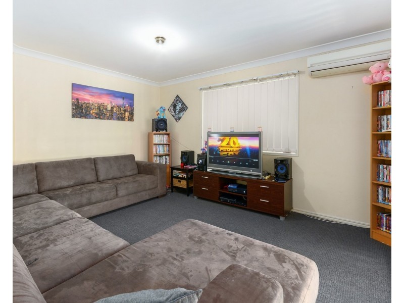 1 Loynes Street, Brassall QLD 4305
