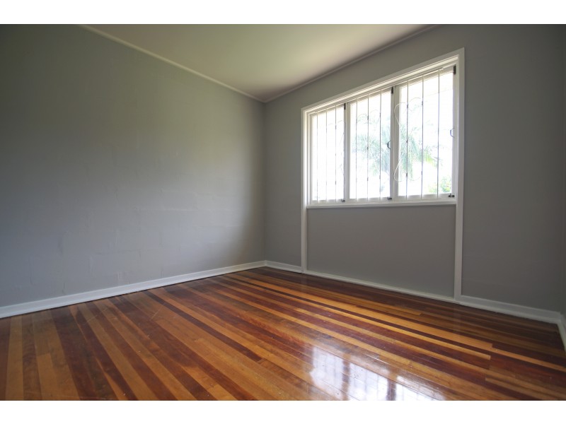 3 Lawson Street, Leichhardt QLD 4305