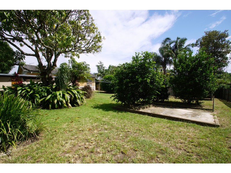 3 Lawson Street, Leichhardt QLD 4305