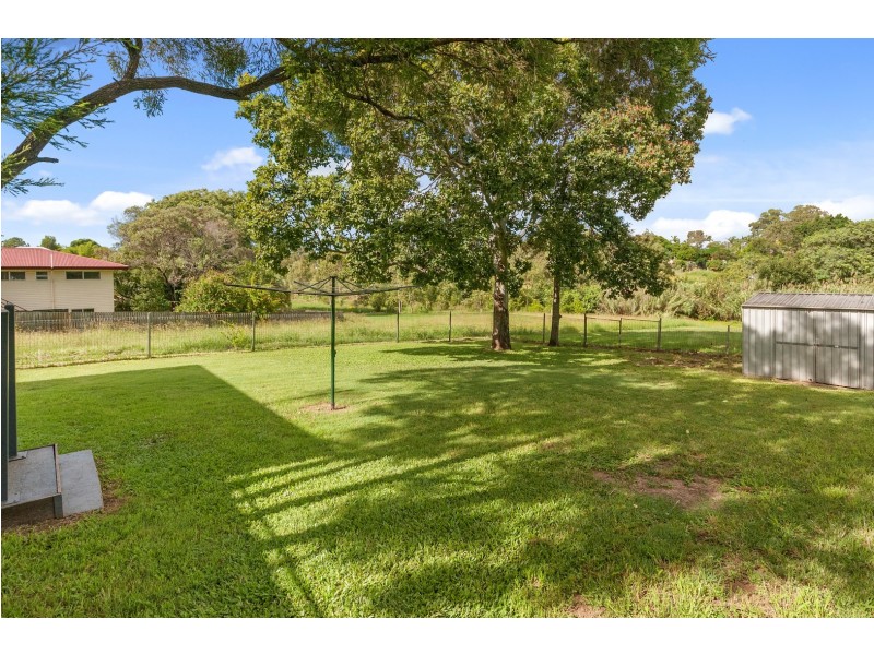 103 Brisbane Road, Riverview QLD 4303