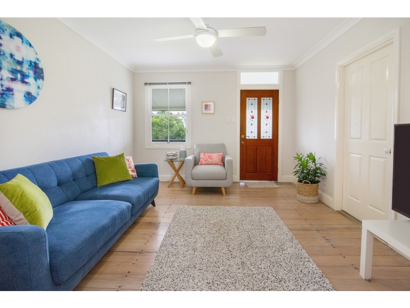 25 Teape Street, Silkstone QLD 4304