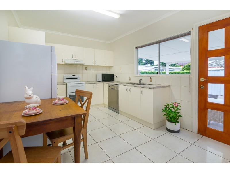 25 Teape Street, Silkstone QLD 4304