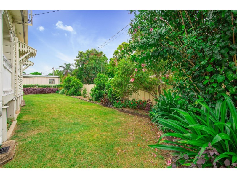 25 Teape Street, Silkstone QLD 4304