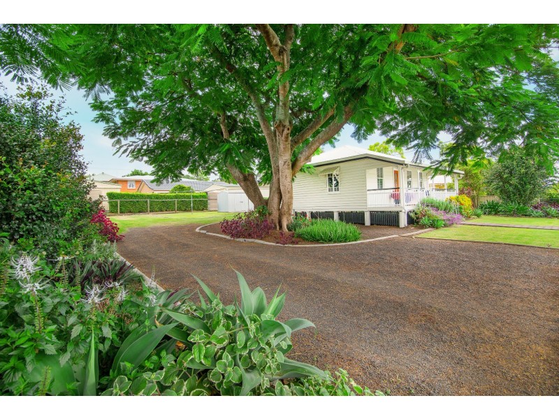 25 Teape Street, Silkstone QLD 4304