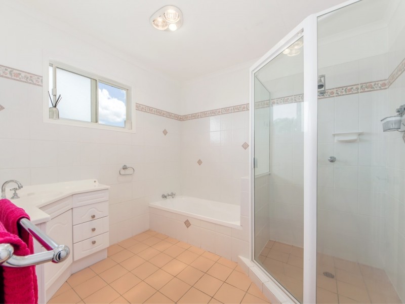 6 Mangonia Street, Raceview QLD 4305